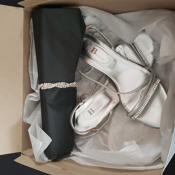 Browns Shoes Ankle Strap Heels & Complimentary Bracelet! - Picture 8 of 8